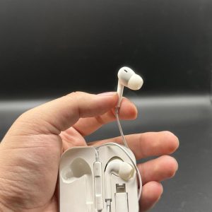 Apple Ear Headphones Wired Earphone for iPhone Microphone Ear Phone - Hands-Free | Handsfree For Mobile Phone - Without Box - Random Color - Image 3