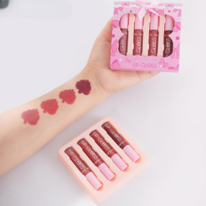 4-Piece Color Castle Bow Lip Gloss Set â€“ Cute Bow Design, Vibrant Shades, Smooth & Glossy Finish - Image 5