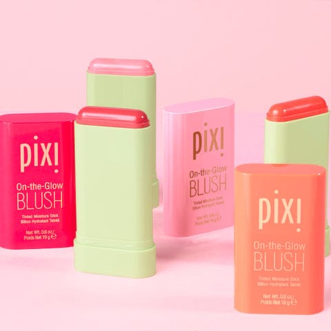 Pixi-On-the-glow-Blush-2.jpeg