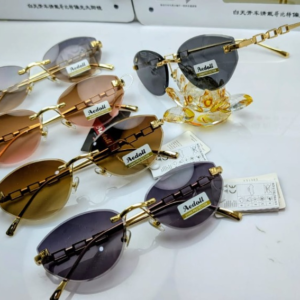 A8501 LAS - Ladies Fancy Rimless Sunglasses Stylish Fashion Eyewear With Gradient Lenses And Metal Frame - Image 1
