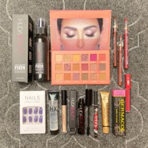 12 Items Complete Makeup & Beauty Deal Kit – Full Face Makeup Set with Nail Polish - Image 1