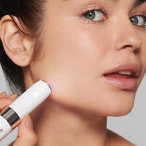 Braun Face Mini Hair Remover FS1000 with Smartlight – Electric Facial Hair Remover for Women - Image 1
