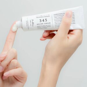 Dr Althea 345 Relief Cream – Gentle Soothing Daily Skincare – 50ML - Image 4
